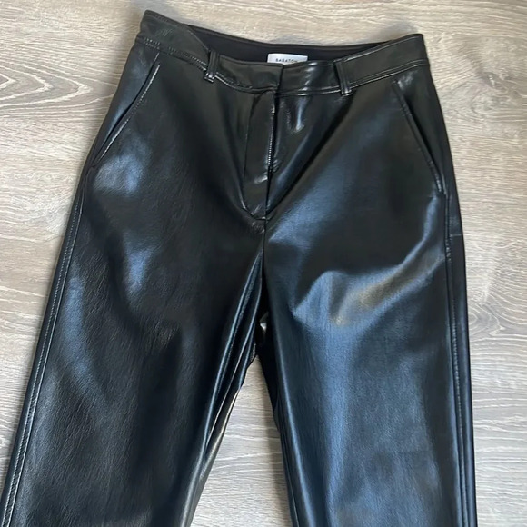 Aritzia Babaton Command Cropped Pant - Picture 4 of 13